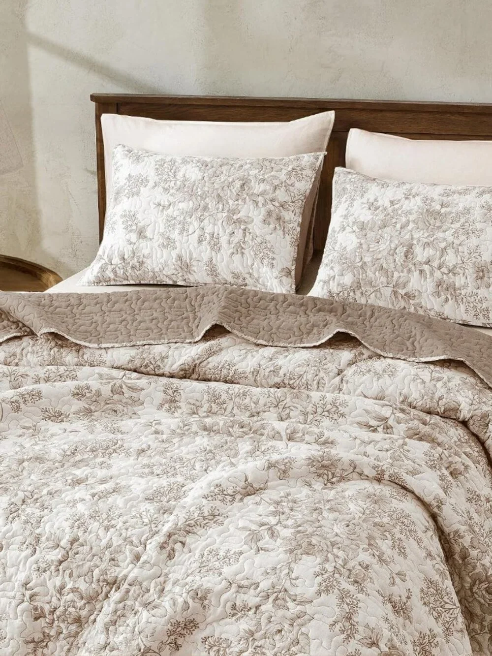 Taupe Floral Quilt King Size, 3-Piece Breathable Cotton Face Bedding Set, Neutra_6